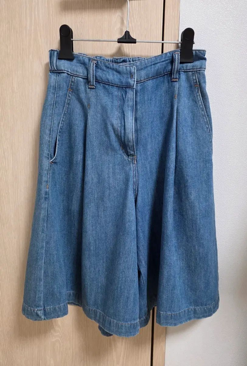 the CASHMERE 膝丈 ハーフパンツ 出品