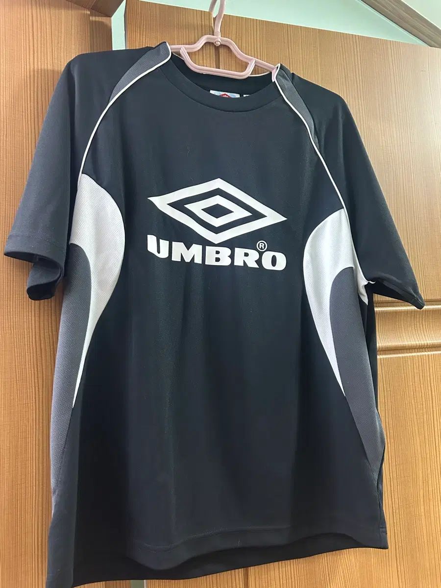 アンブロ半袖 95 (新品)