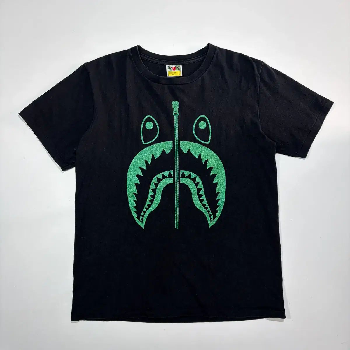A BATHING APE アベイシングエイプ シャーク プリンティング 半袖 Tシャツ