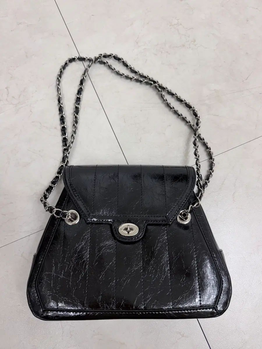 Cardinal Red アウロバッグ 17,320円