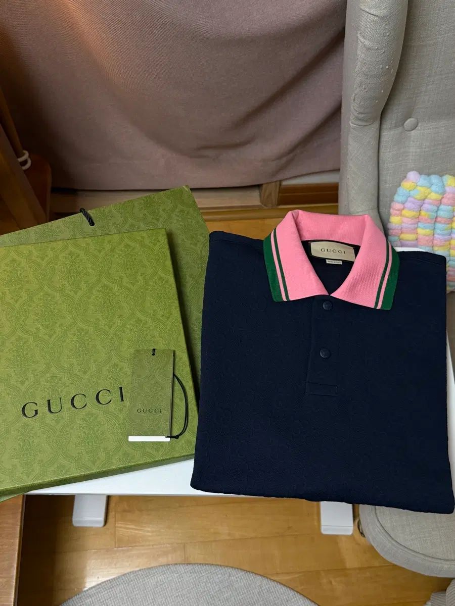 正規品 グッチ カラーTシャツ メンズ ブランド服