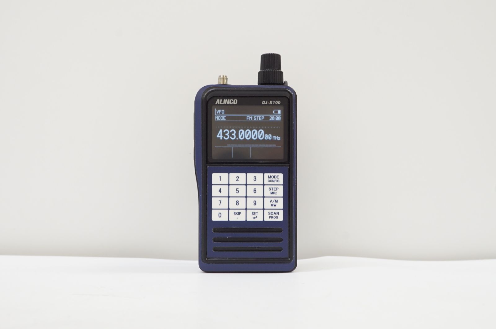 L081433)美品 ALINCO DJ-X100 広帯域受信機 受信改造済み CQオーム社