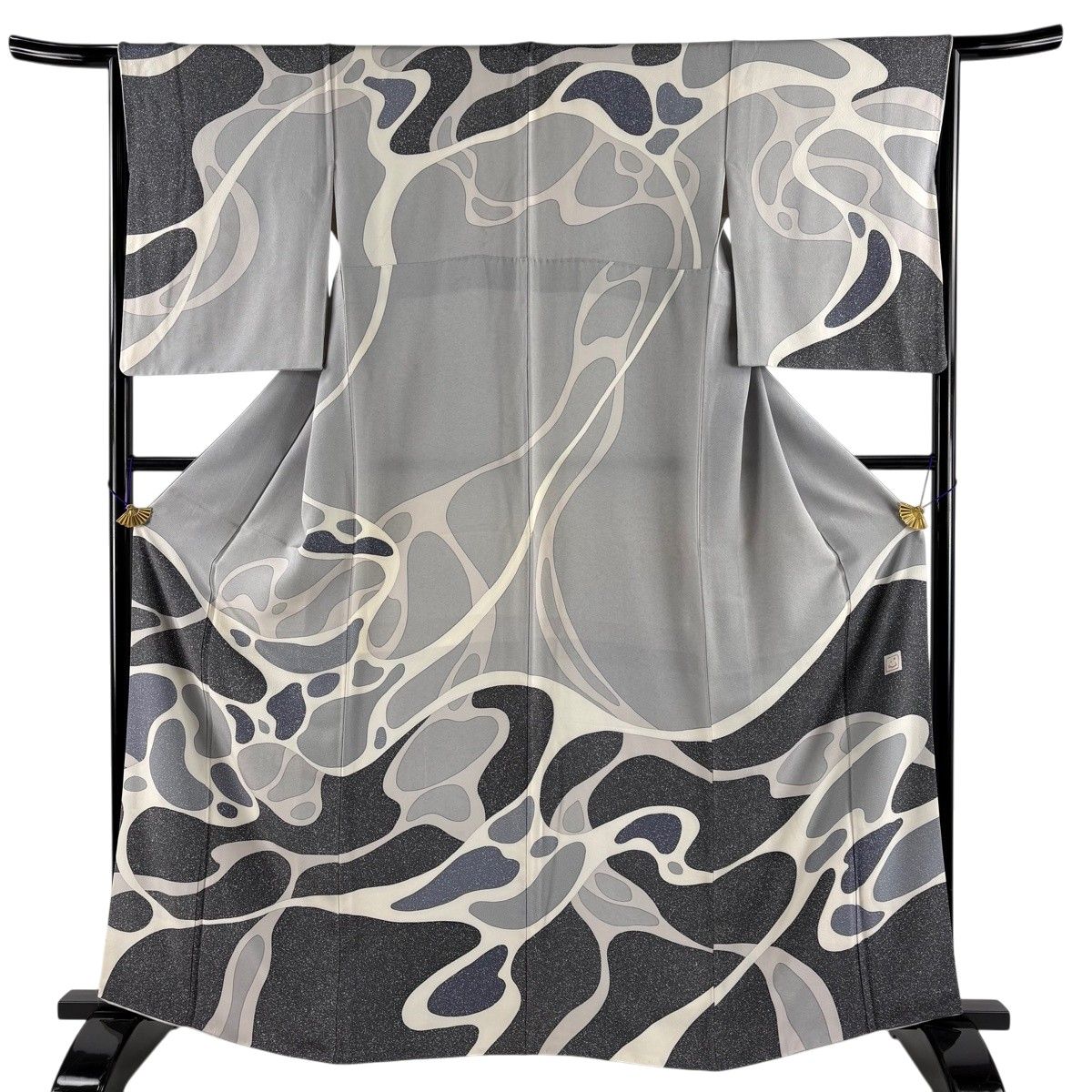 訪問着 身丈165cm 裄丈65.5cm M 袷 落款 幾何学模様 波 灰色 正絹 秀品 【中古】