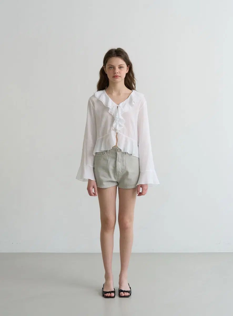 リリーコッツ Soap Frill Blouse 7,617円