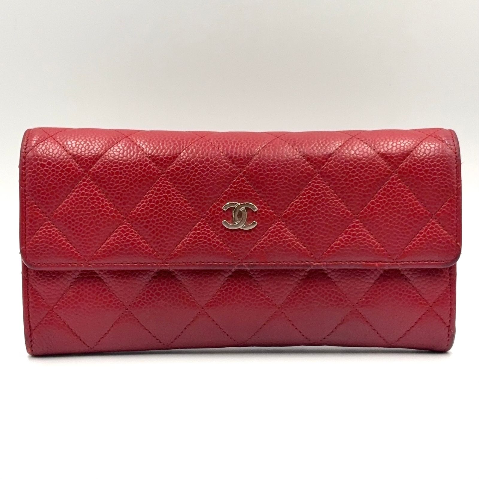 【新着】CHANEL マトラッセ シリアル番号21番台 キャビアスキン レッド 長財布 シルバー