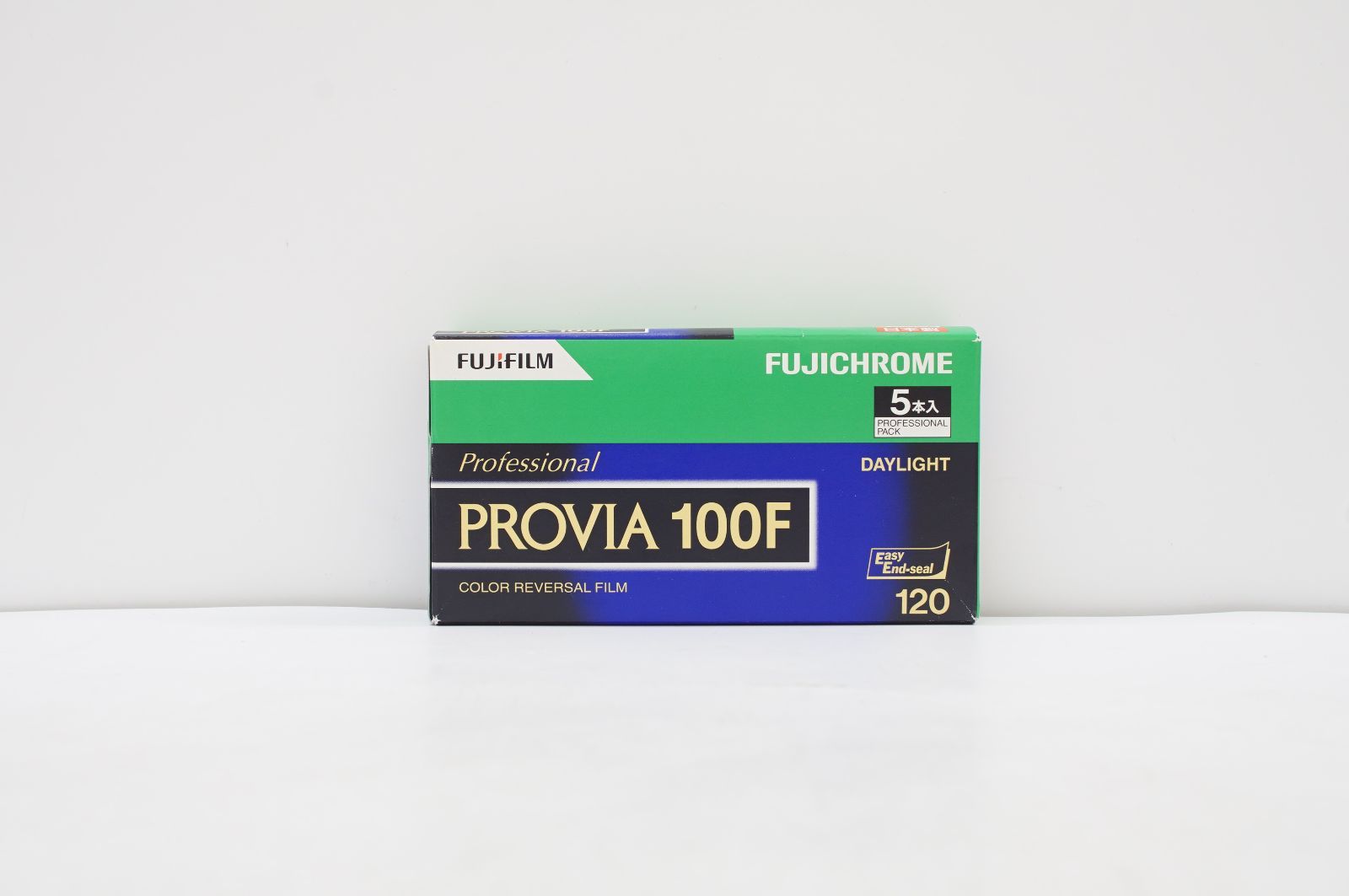 C251550）未開封品 FUJIFILM PROVIA 100F 120 ５本入り 期限切れ　2017年9月