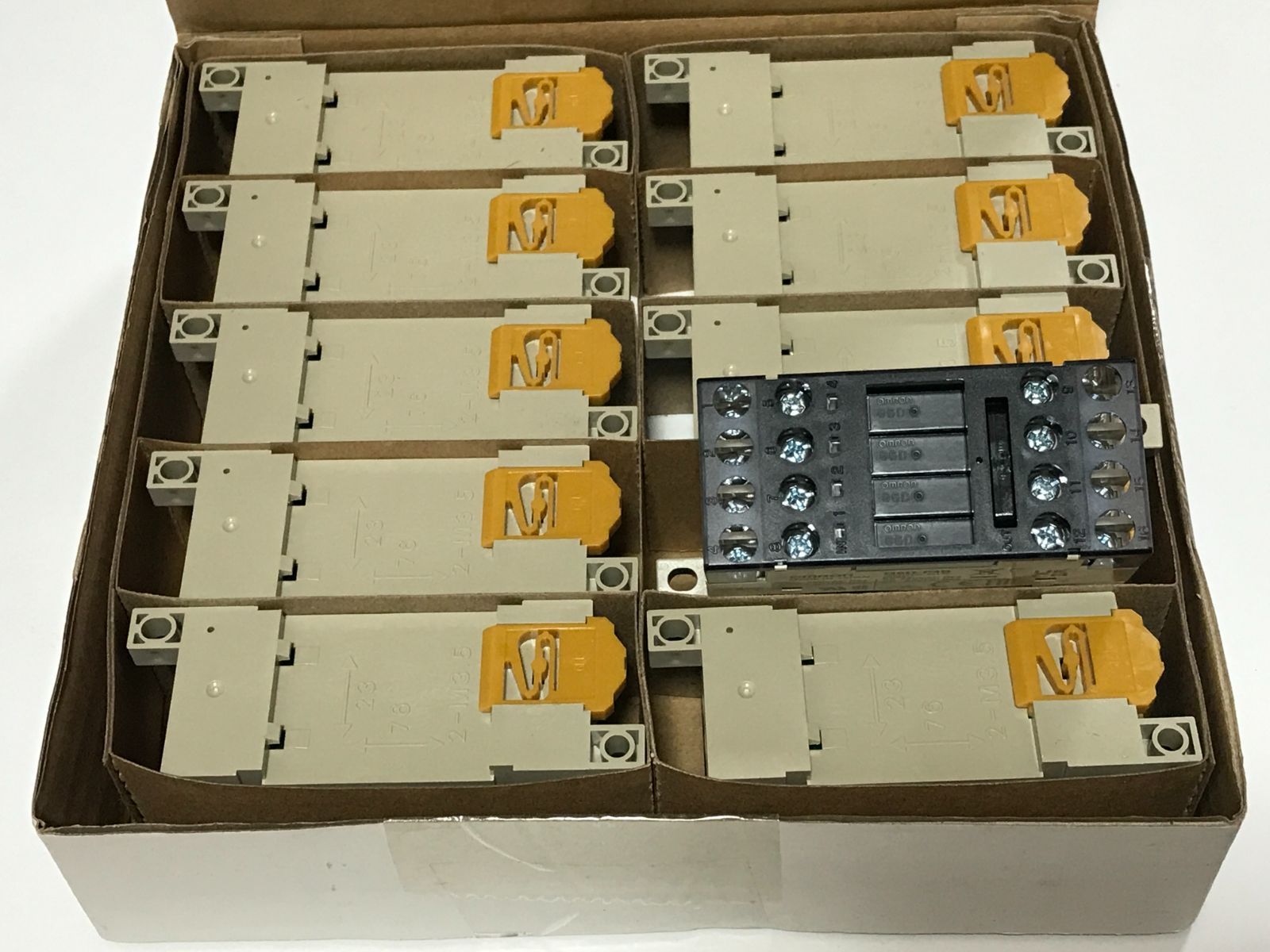 【撮影時開封・未使用品】OMRON G6D-F4B ターミナルリレー DC24V 10個 15,975円