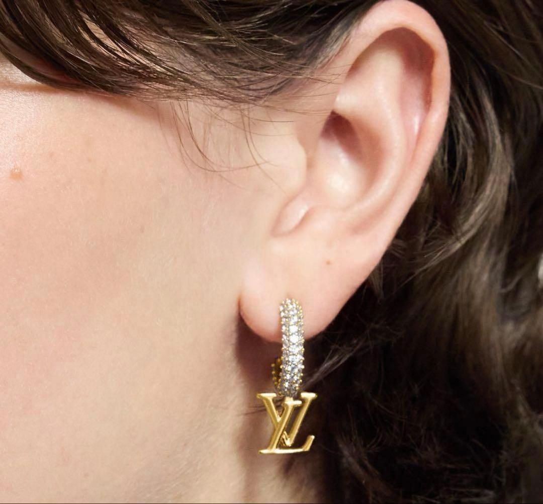 LOUIS VUITTON LVロゴ ラインストーン フープピアス 美品】ルイヴィトン ピアス フープ LV アイコニック 現行品 ライン