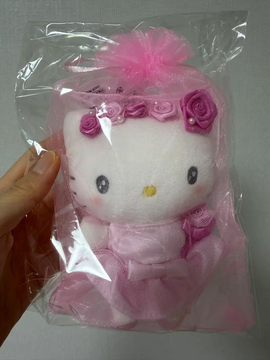ハローキティ ピンク ドレス ぬいぐるみ キーリング ぬい