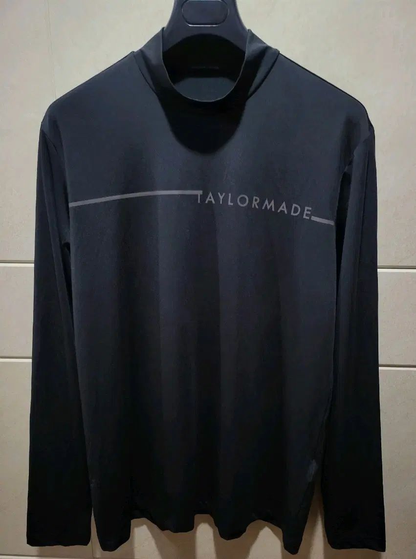 (高品質)TaylorMade Golf 機能性モックネック ハイネックTシャツ 105