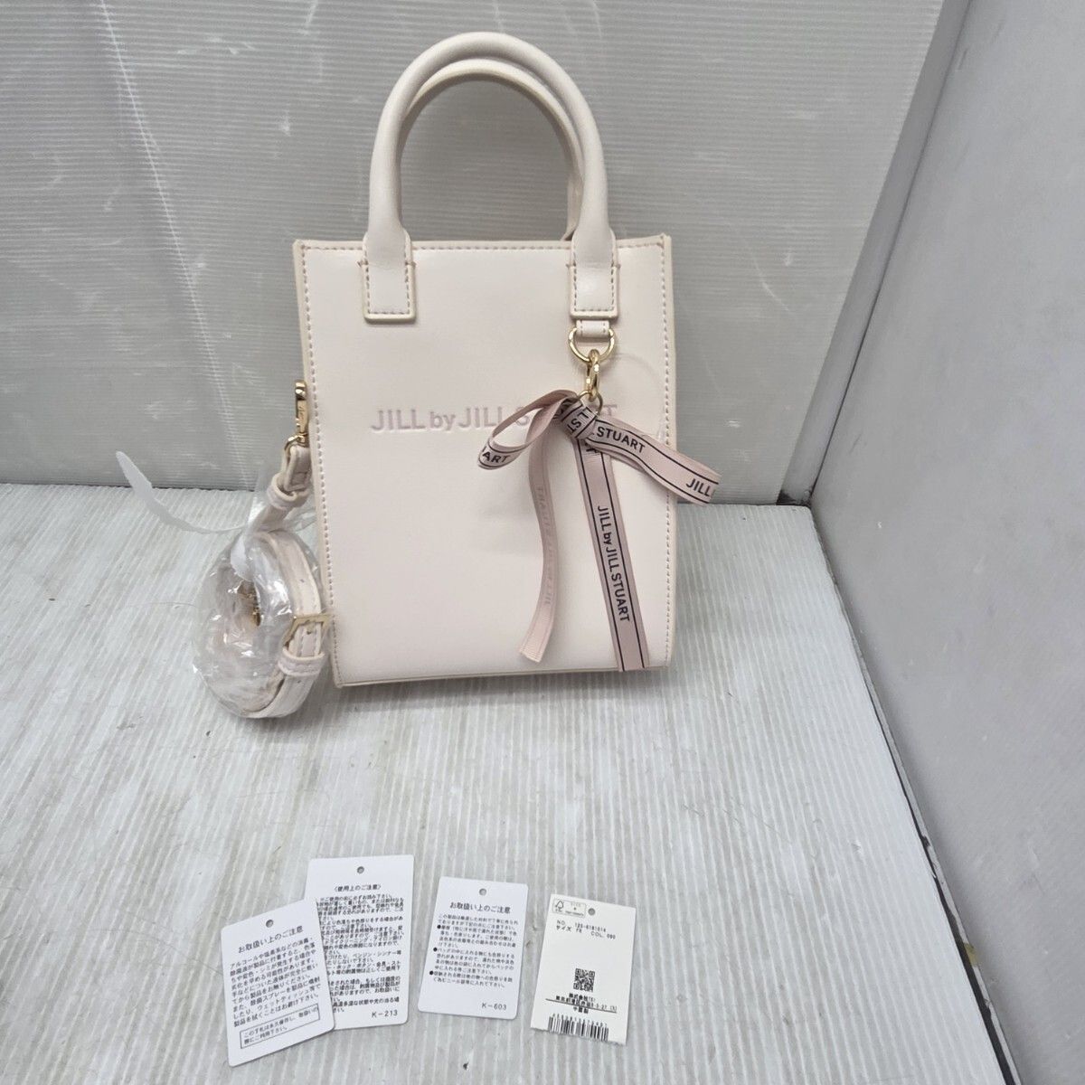 S05882 JILLSTUART ジルスチュアート 2WAY ハンドバッグ チャーム付き ミニトートバッグ ミニバッグ バッグ レディース
