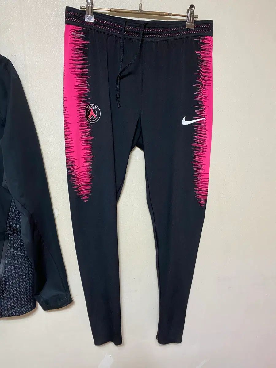 ナイキ 18-19 PSG ヴェイパーニット パンツ