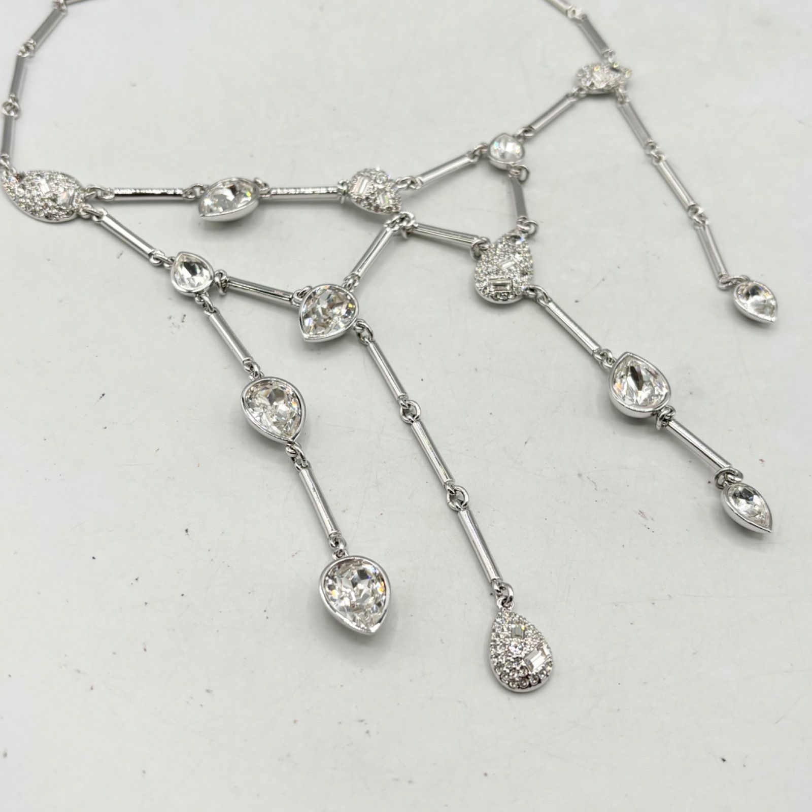 SWAROVSKI スワロフスキー 未使用 クリスタル ティアドロップ 