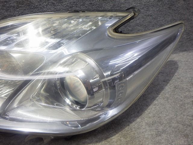 プリウス ヘッドライト 左右 ハロゲン ZVW30 前期 47-29 ホ レベ付き