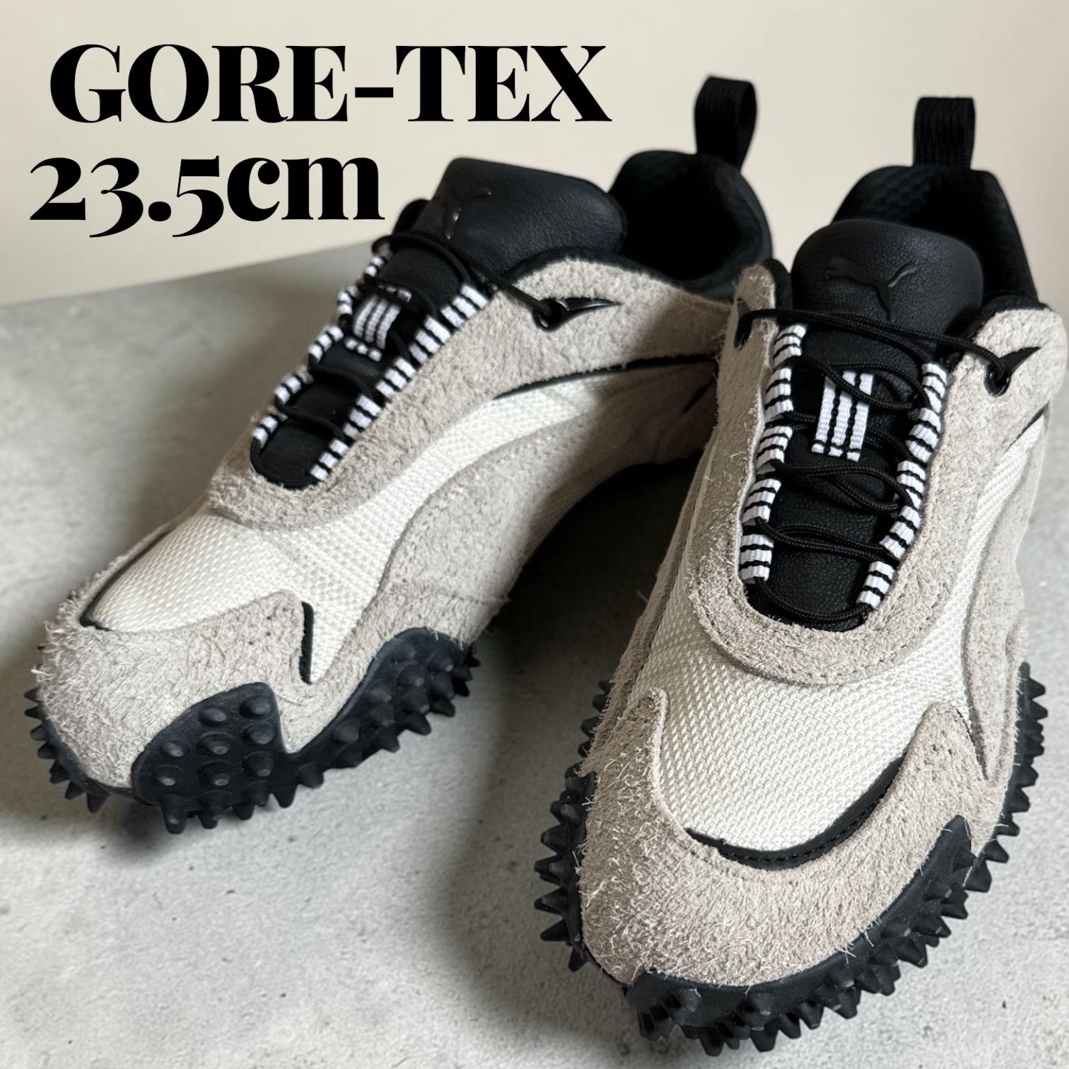 【プーマ】PUMA モストロXC ゴアテックス　23.5cm ベージュ　黒　スニーカー　防水　スパイクソール