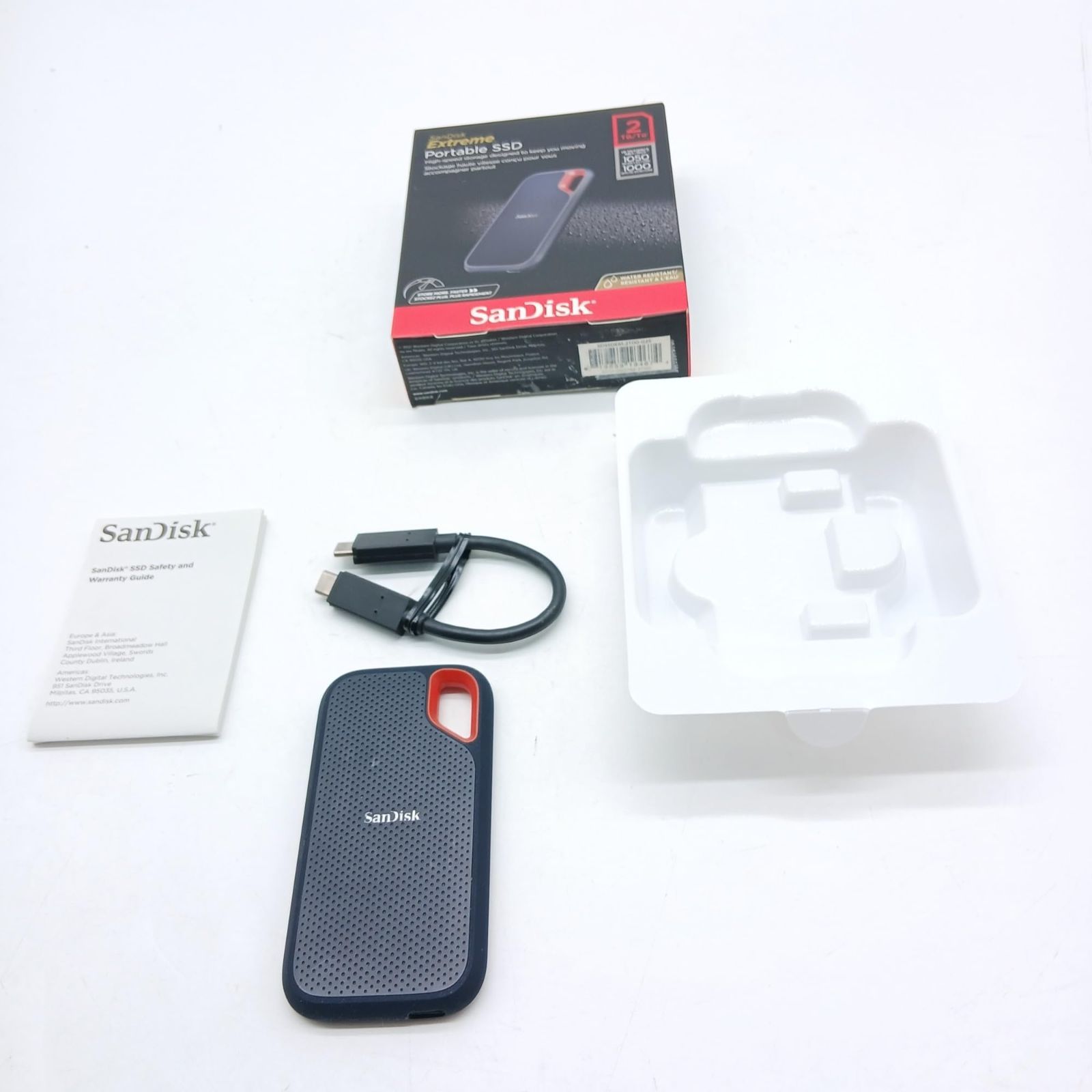 No.6664 SanDisk SSD 外付け 2TB USB3.2Gen2 読出最大1050MB/秒 防滴防塵 SDSSDE61-2T00-GH25 エクストリーム ポータブル V2 Win Mac PS4/5 エコパッケージ 5年保証
