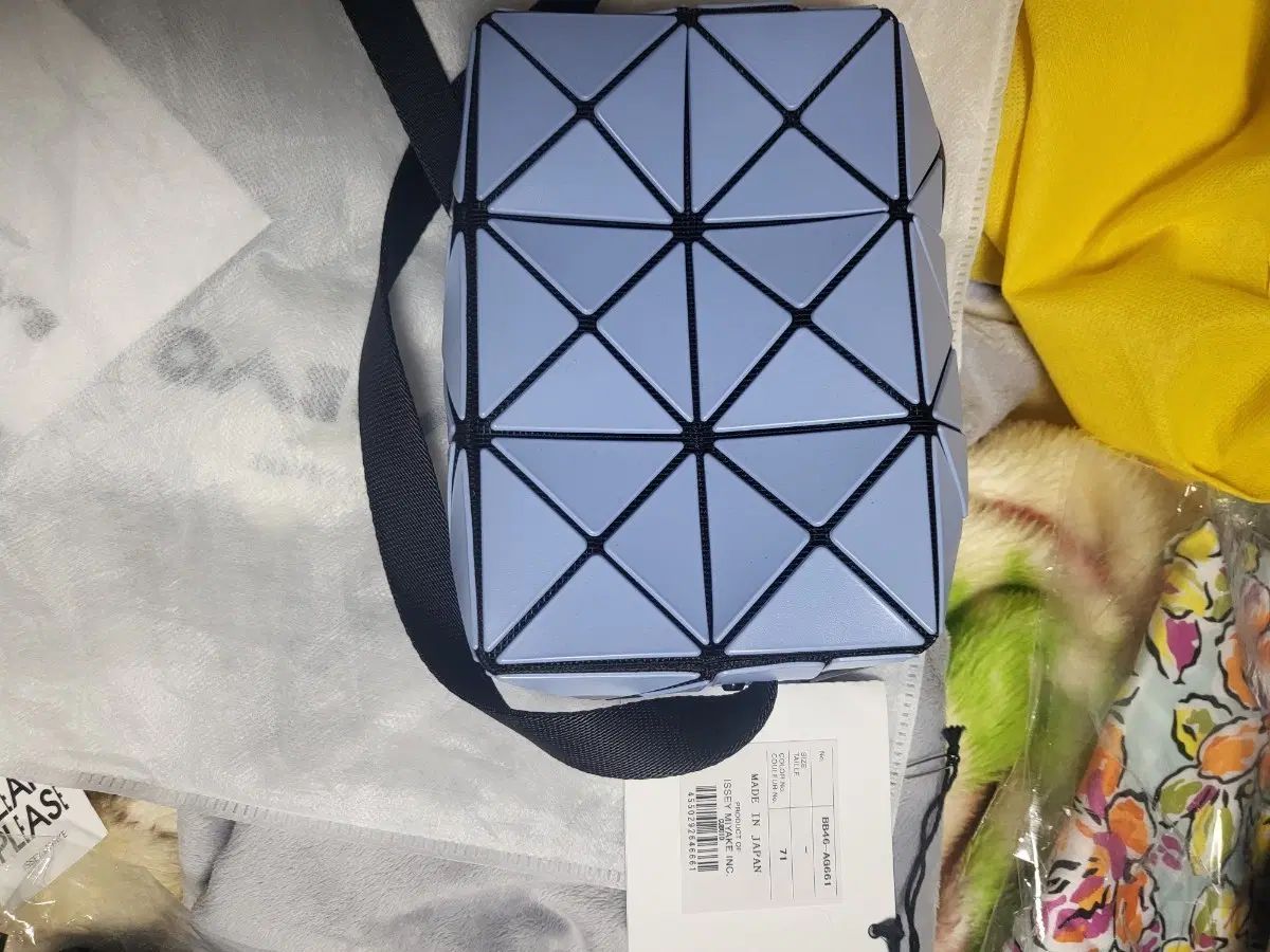 BAO BAO ISSEY MIYAKE バオバオイッセイミヤケ クロスバック 出品