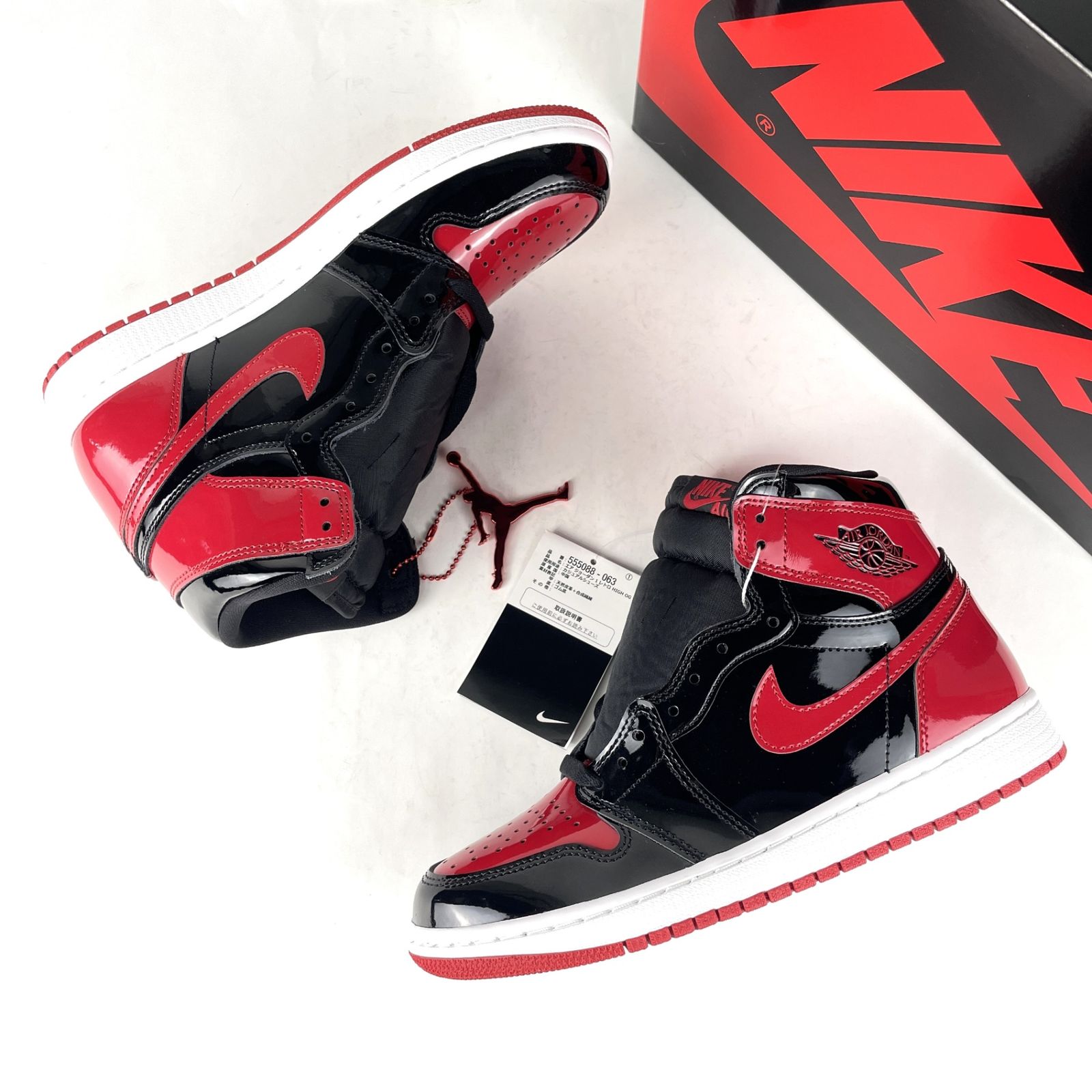 箱・タグ付　NIKE　ナイキ　2021　555088-063　AIR　JORDAN　1　RETRO　HIGH　OG　エア ジョーダン 1 レトロ ハイ オリジナル　パテント　スニーカー　26cm　BLACK/VARSITY　RED-WHITE