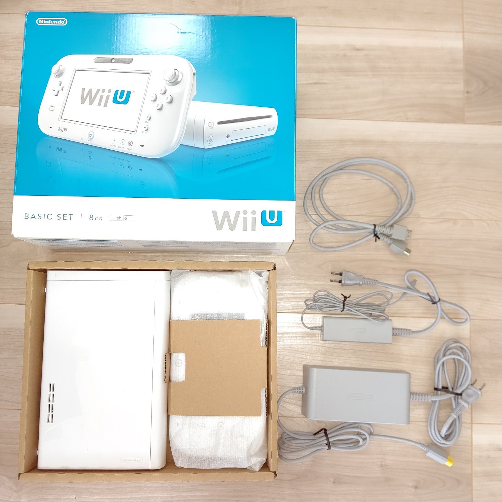 ☆Nintendo/任天堂 Wii U 本体 ベーシックセット 8GB WUP-S-WAAA