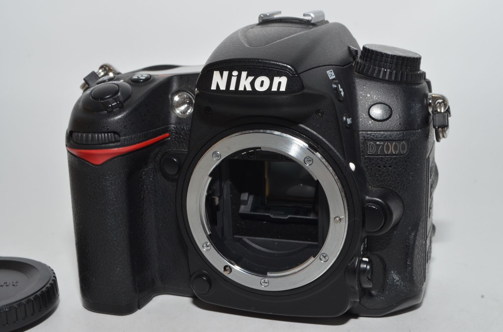 260795★極上★Nikon デジタル一眼レフカメラ D7000 ボディー D7000