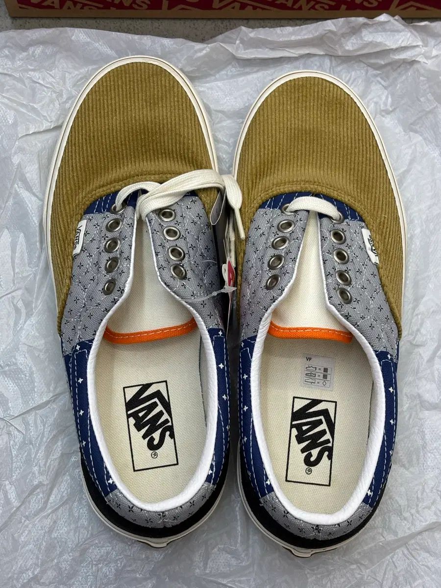 新品 VANS エラ キルト バンダナ マルチ COLOR 265 6,589円