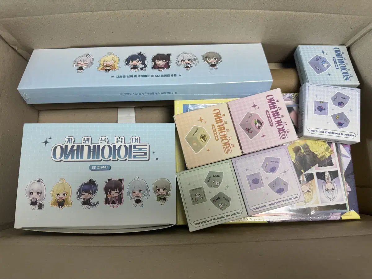 未開封 ISEGYE IDOL (イセドル) チャセドル ウェブトゥーン 資金調達 イラスト セット + フィギュア6種 + キーキャップ6種 まとめ