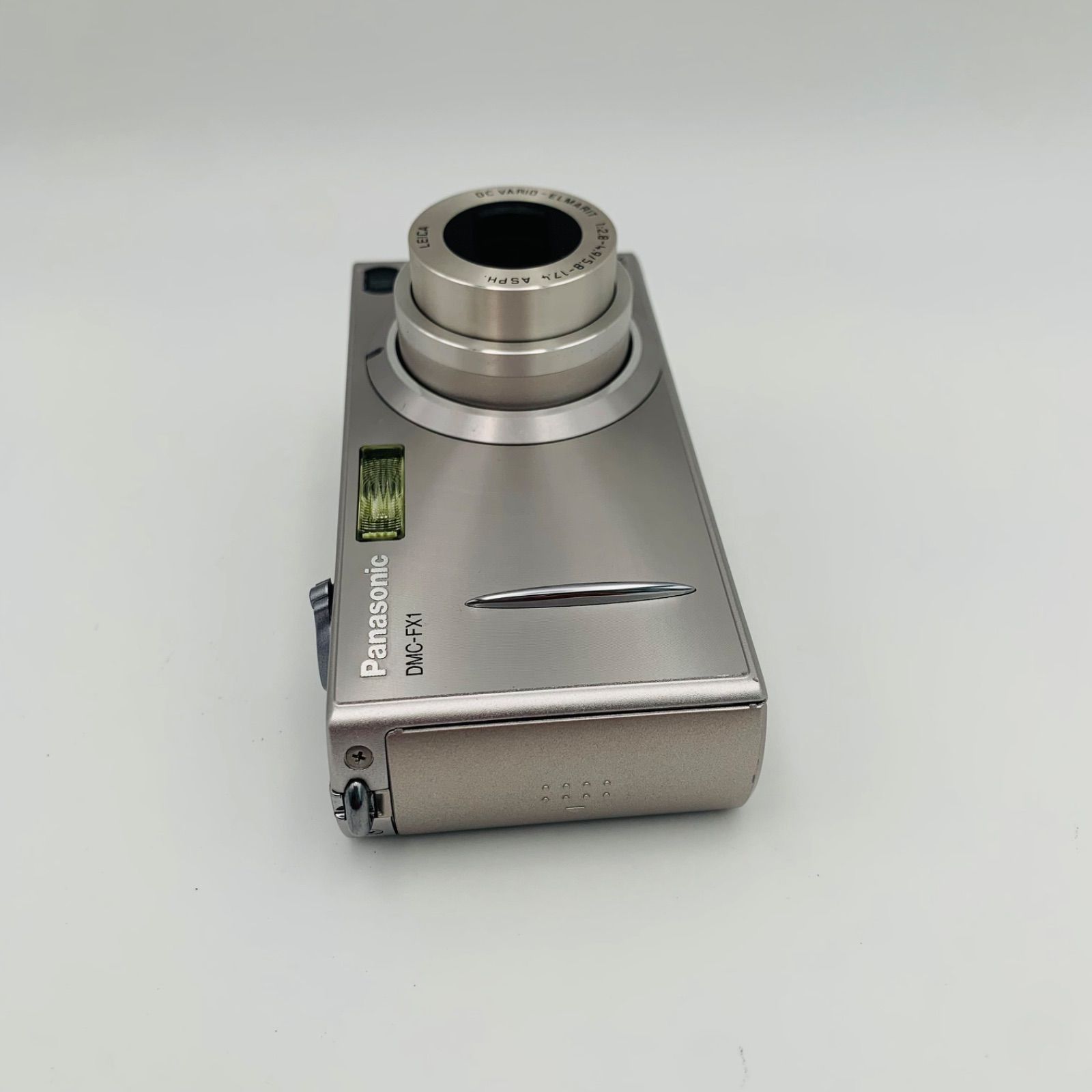 Panasonic LUMIX DMC-FX1 シルバー 充電器•バッテリー•SDカード
