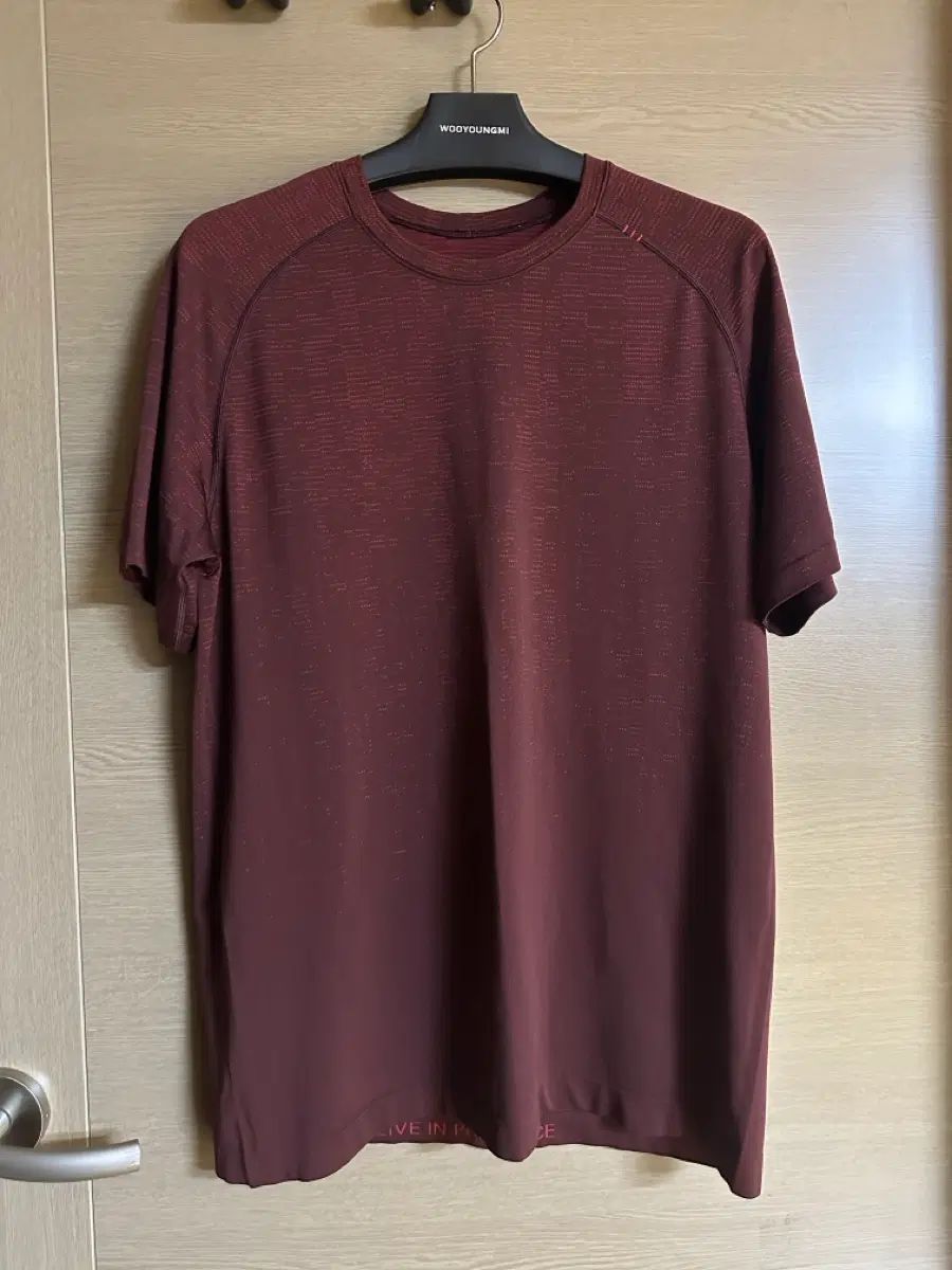 M ルルレモン メタルベントテック ショートスリーブ 9,520円