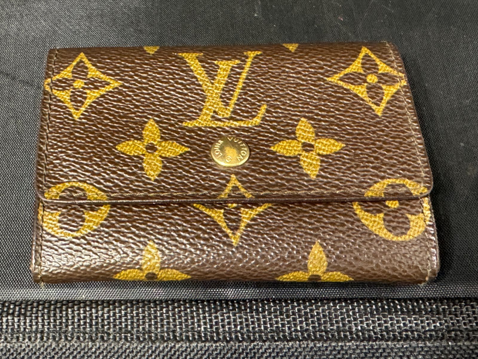 ルイヴィトン 　 カードケース B26080121