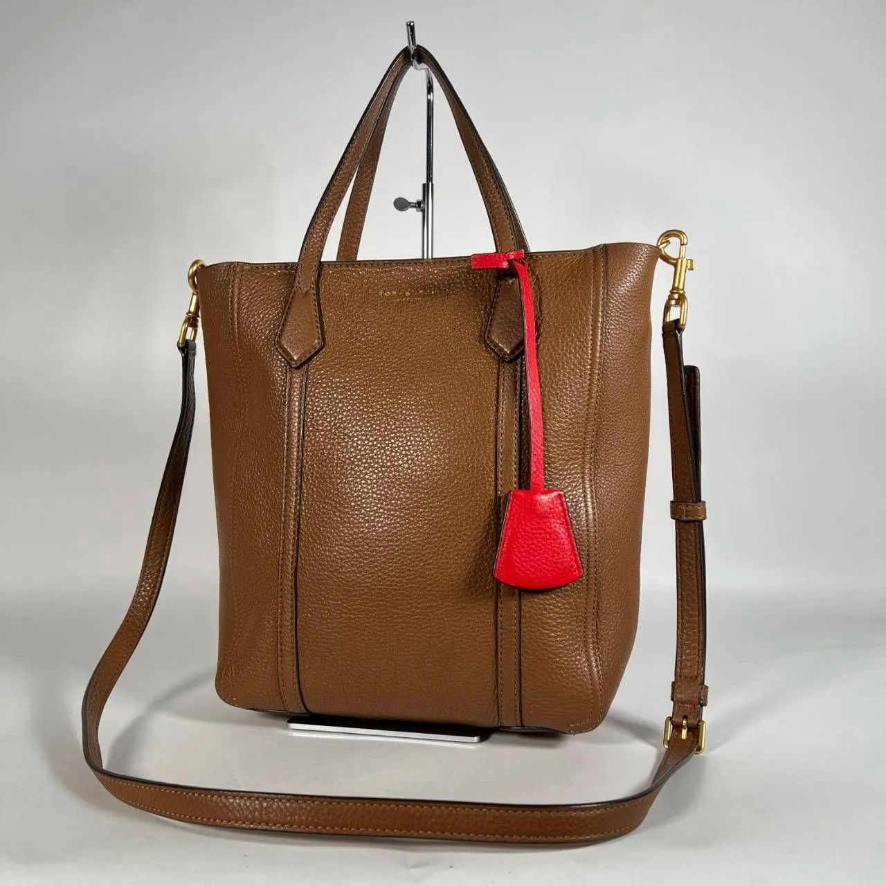 B-293 美品 Tory Burch トリーバーチ ペリー ショルダーバッグ トートバッグ 2WAY ブラウン レザー 斜め掛け クロシェット チャーム 2260005021495-19