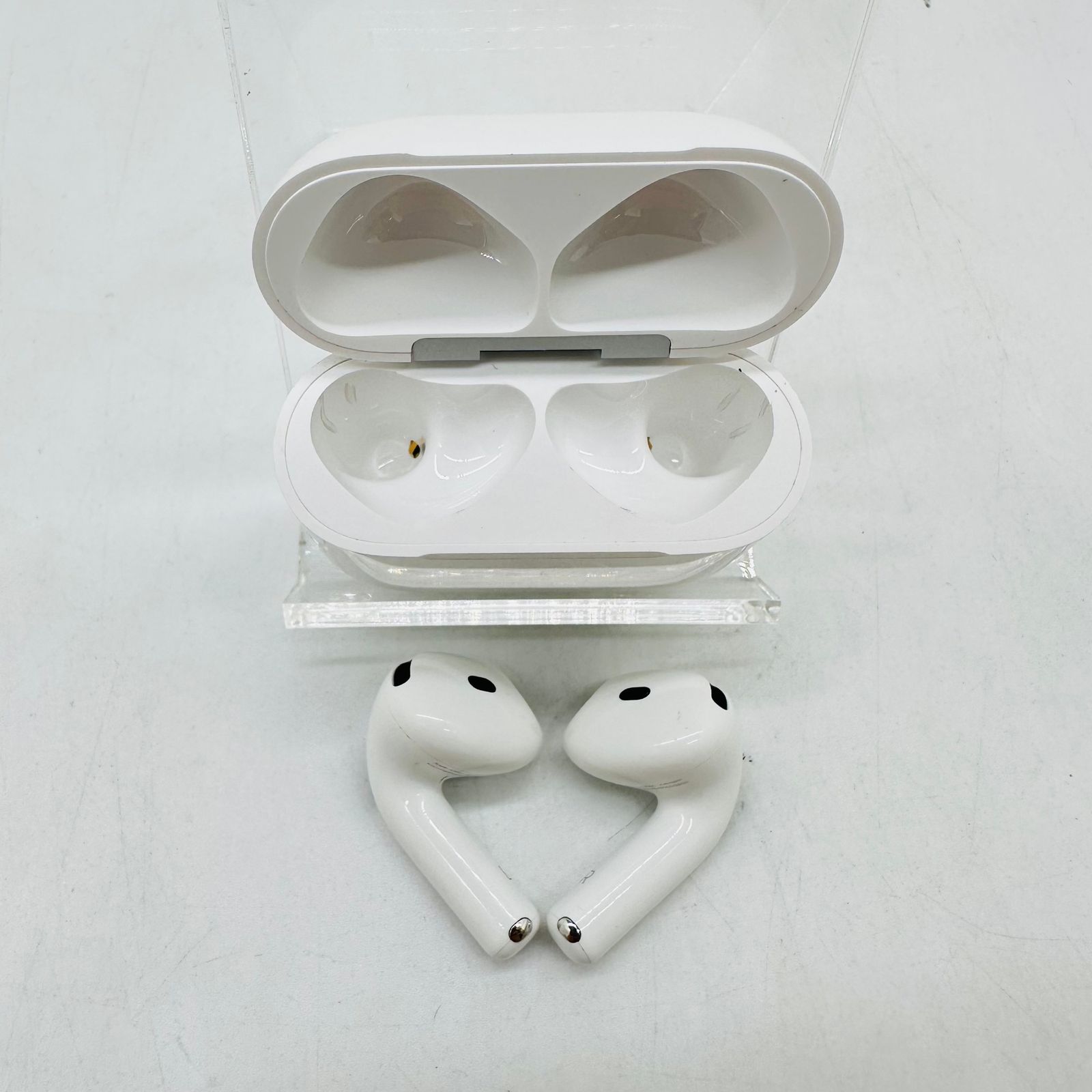 Apple AirPods 4 MXP63J/A 動作確認済み - メルカリ