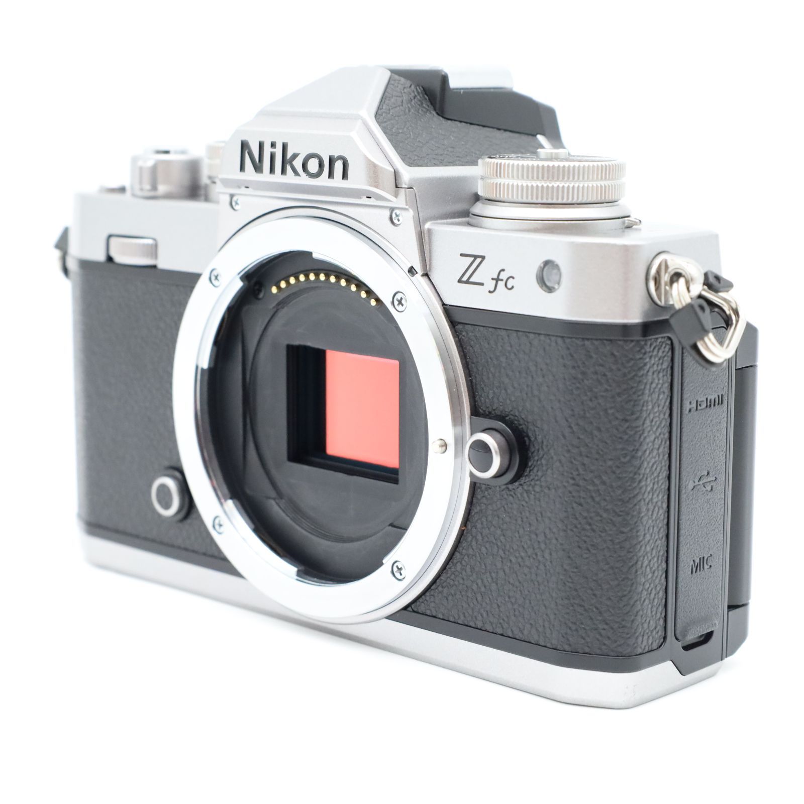シャッター回数1,993回！☆美品☆Nikon Zfc ボディ シルバー デジカメ