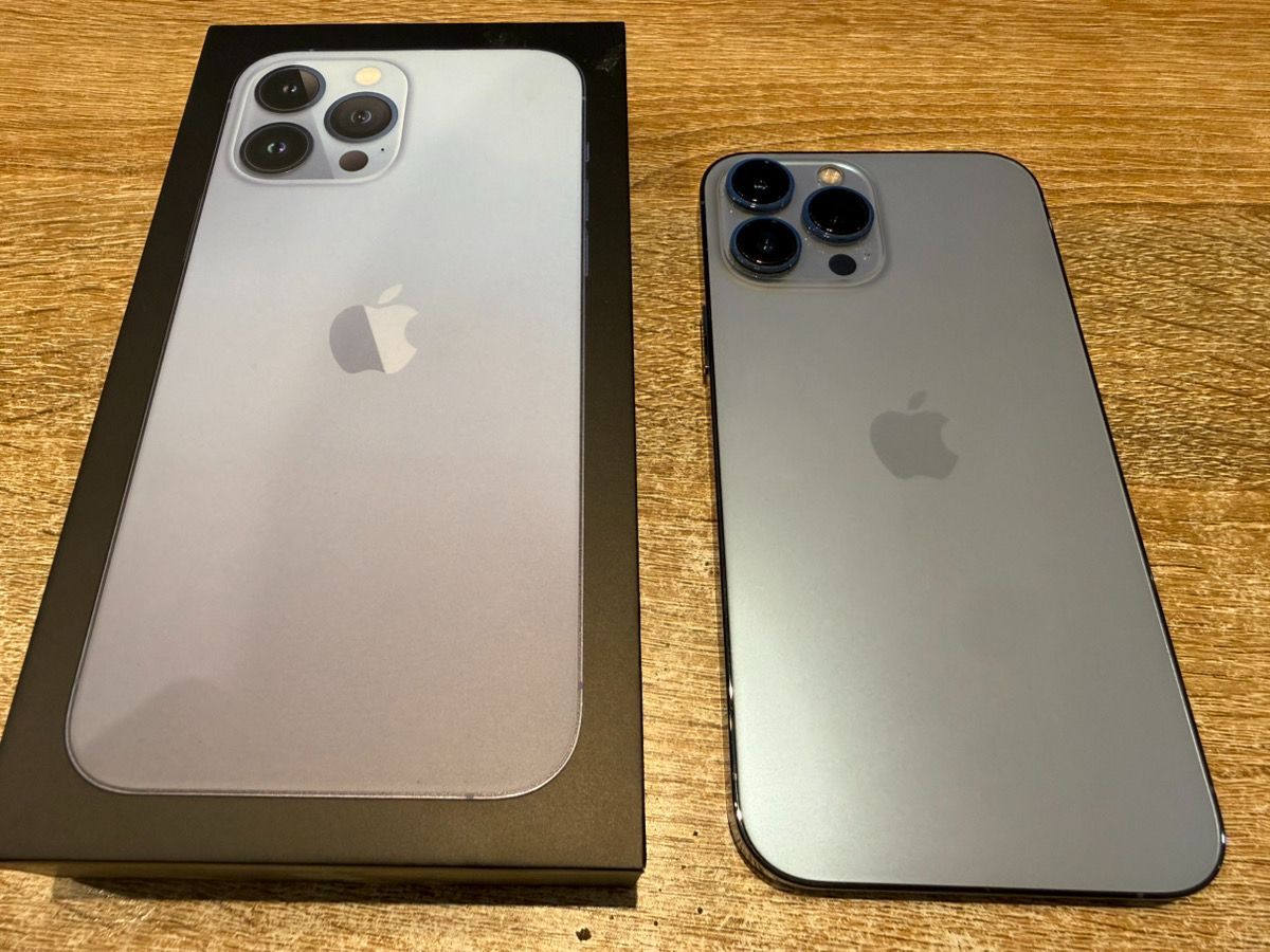 【中古美品】iPhone13ProMax　128GB　シエラブルー　SIMフリー　MLJ73J/A　A489