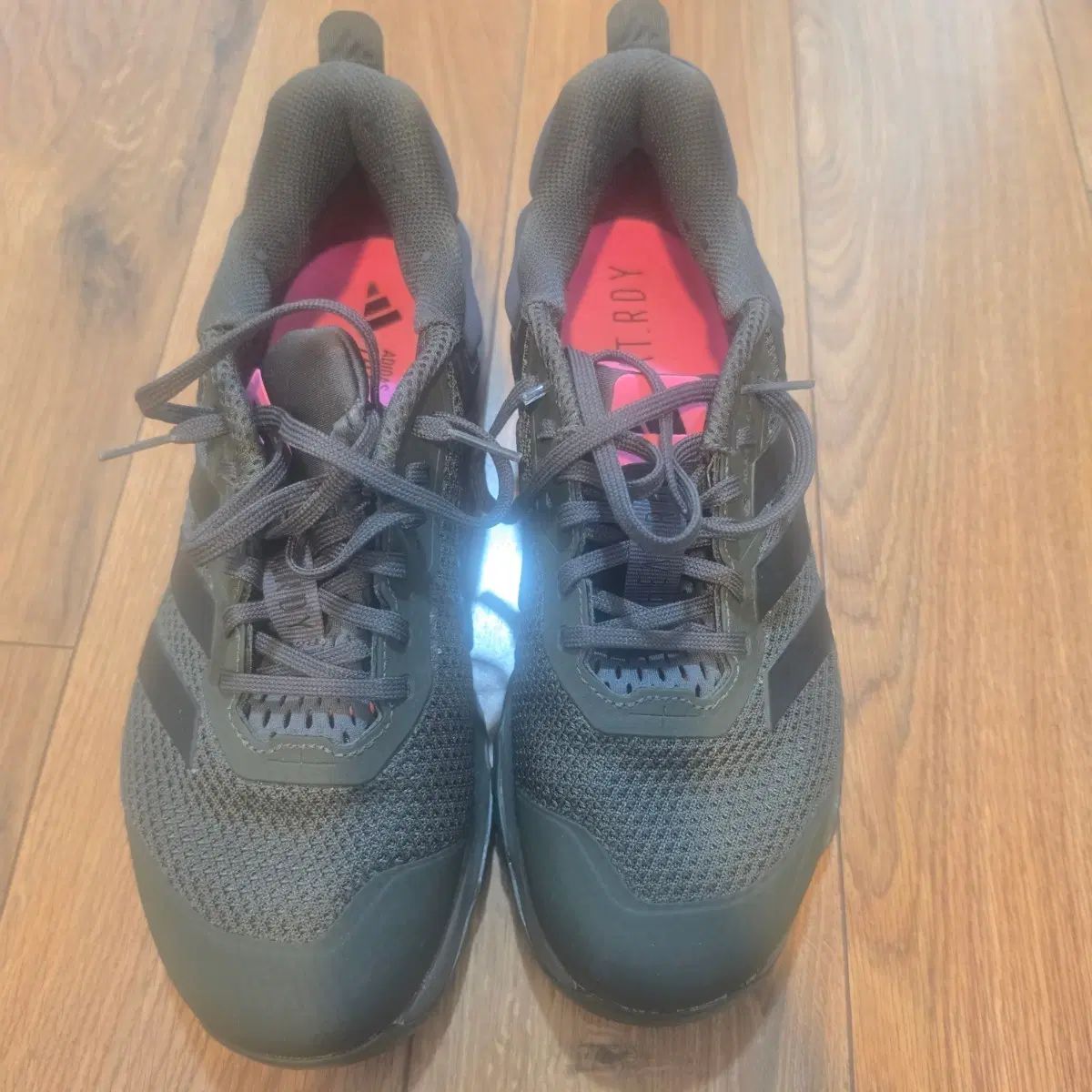 adidas ドロップセットサイズ US8 5 トレーニングシューズ 足囲が広い方オススメ