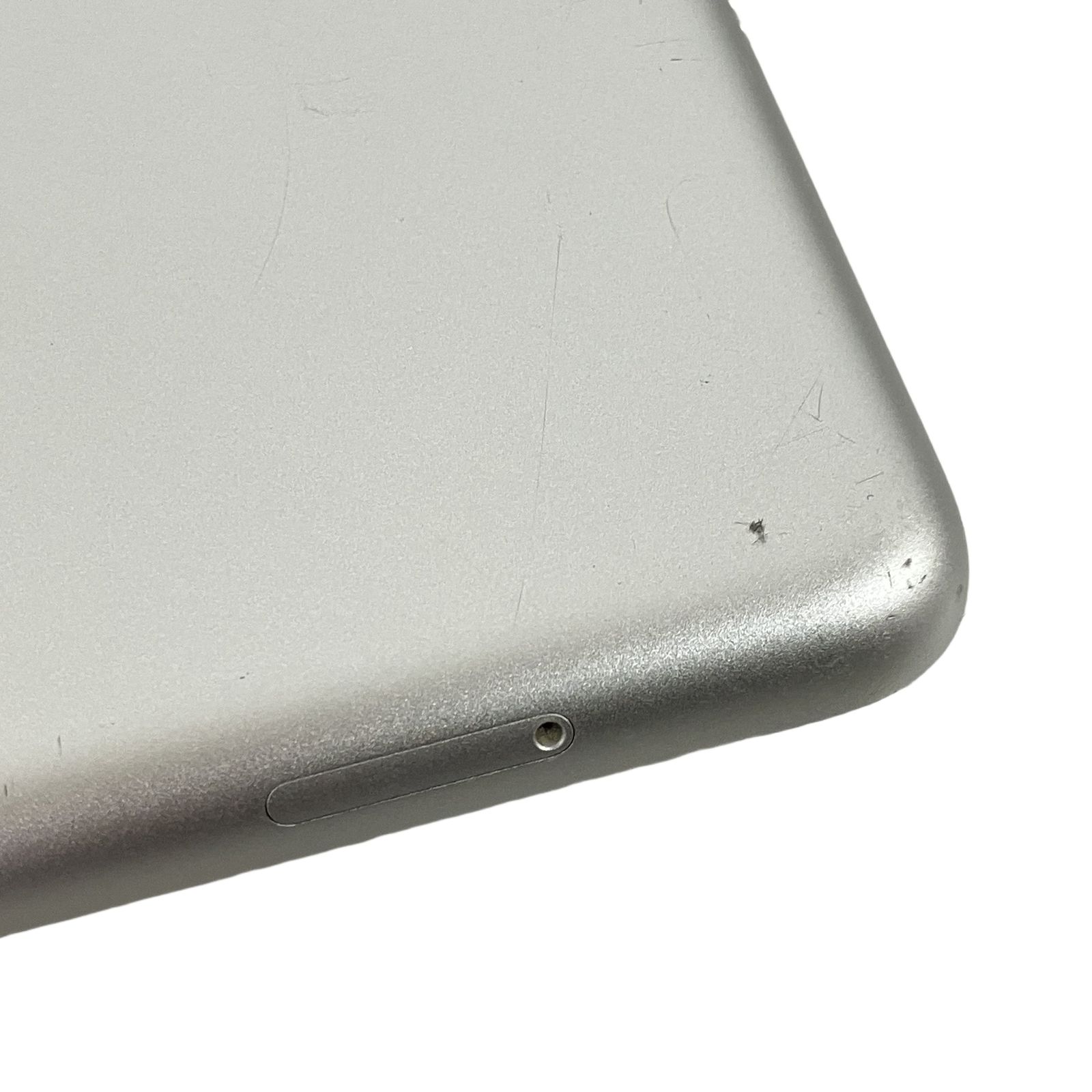 iPad 第6世代 32GB シルバー ジャンク品 (MR6P2J/A) - メルカリ