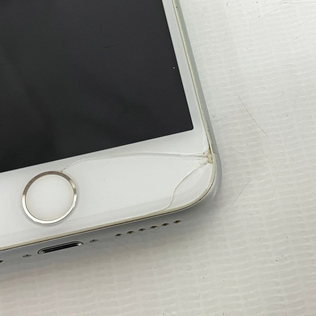 Apple MQ792J/A iPhone 8 64GB シルバー IMEI 〇 Softbank