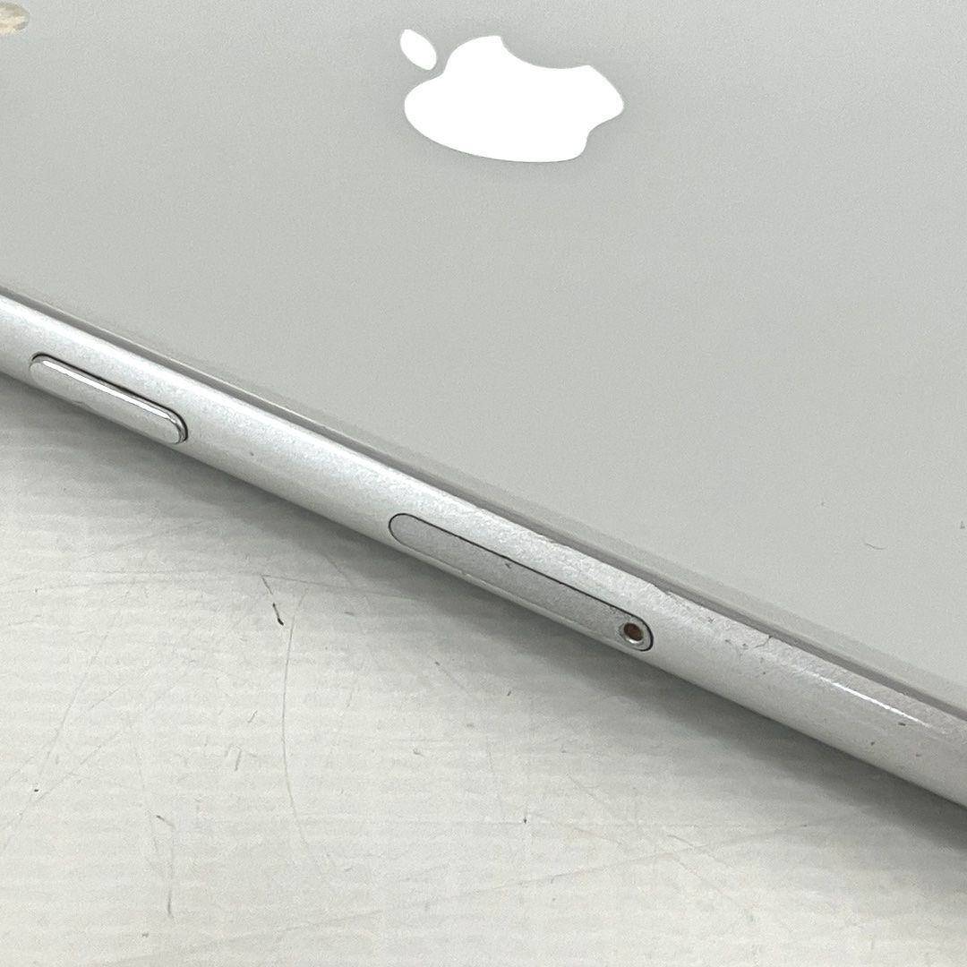 Apple MQ792J/A iPhone 8 64GB シルバー IMEI 〇 Softbank