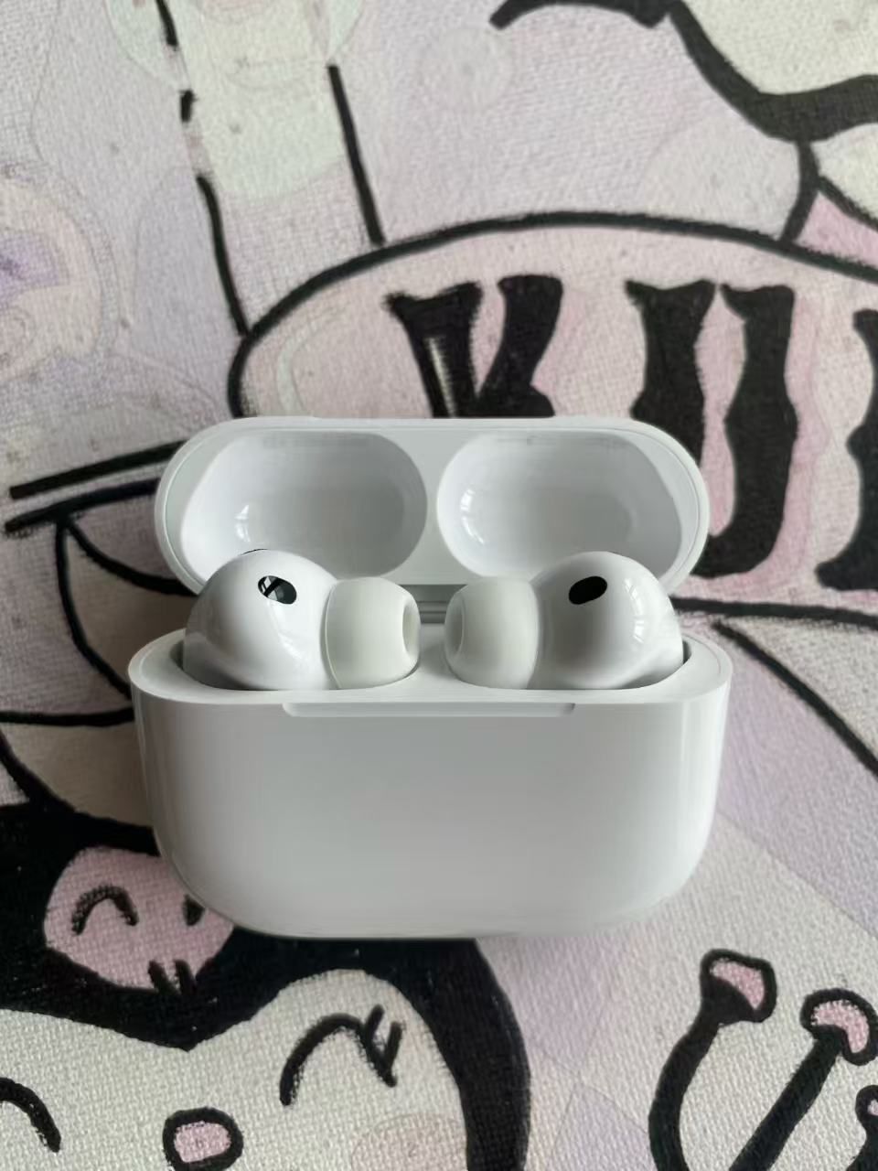 AirPods Pro 3ワイヤレスイヤホン カナル型 中古美品 動作確認済み ノイズキャンセリング付き