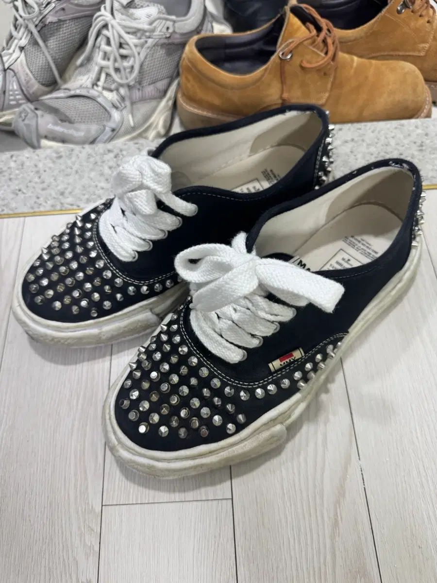 Maison MIHARA YASUHIRO メゾンミハラヤスヒロ ベイカー スタッズ OG