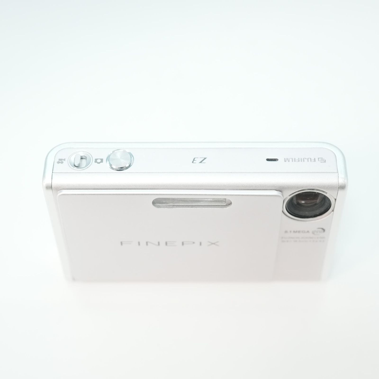FUJIFILM FINEPIX Z3 デジカメ 美品 シロクマカメラ a7154 - メルカリ
