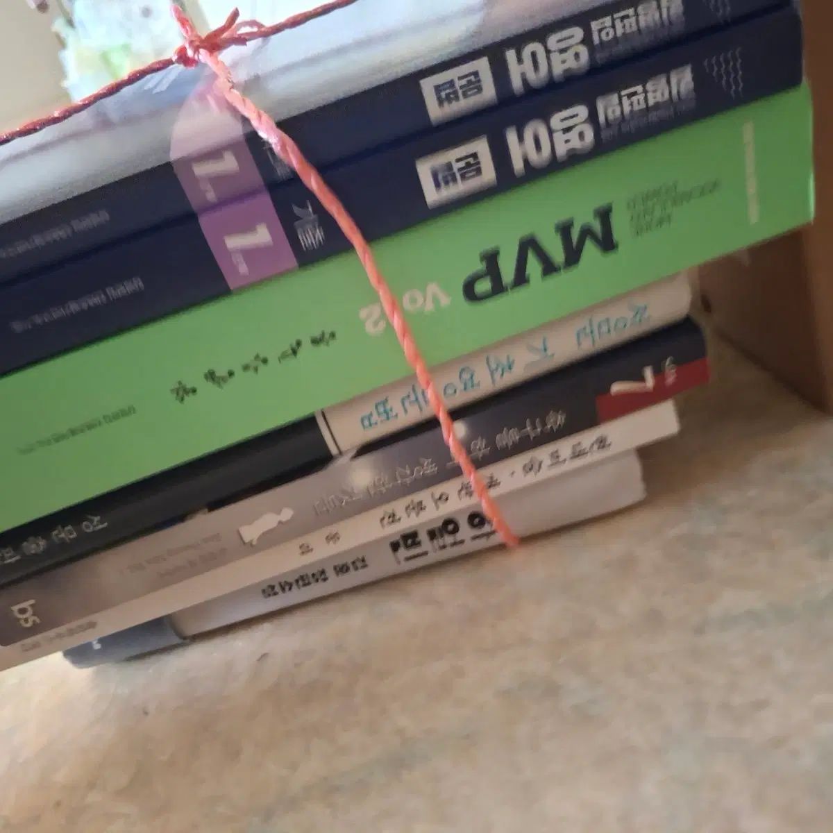 編入代表資格証/ソン・フンミン自叙伝/HYUNDAI美術評論/ハルビン（キム・フン）図書/城門基礎英文法