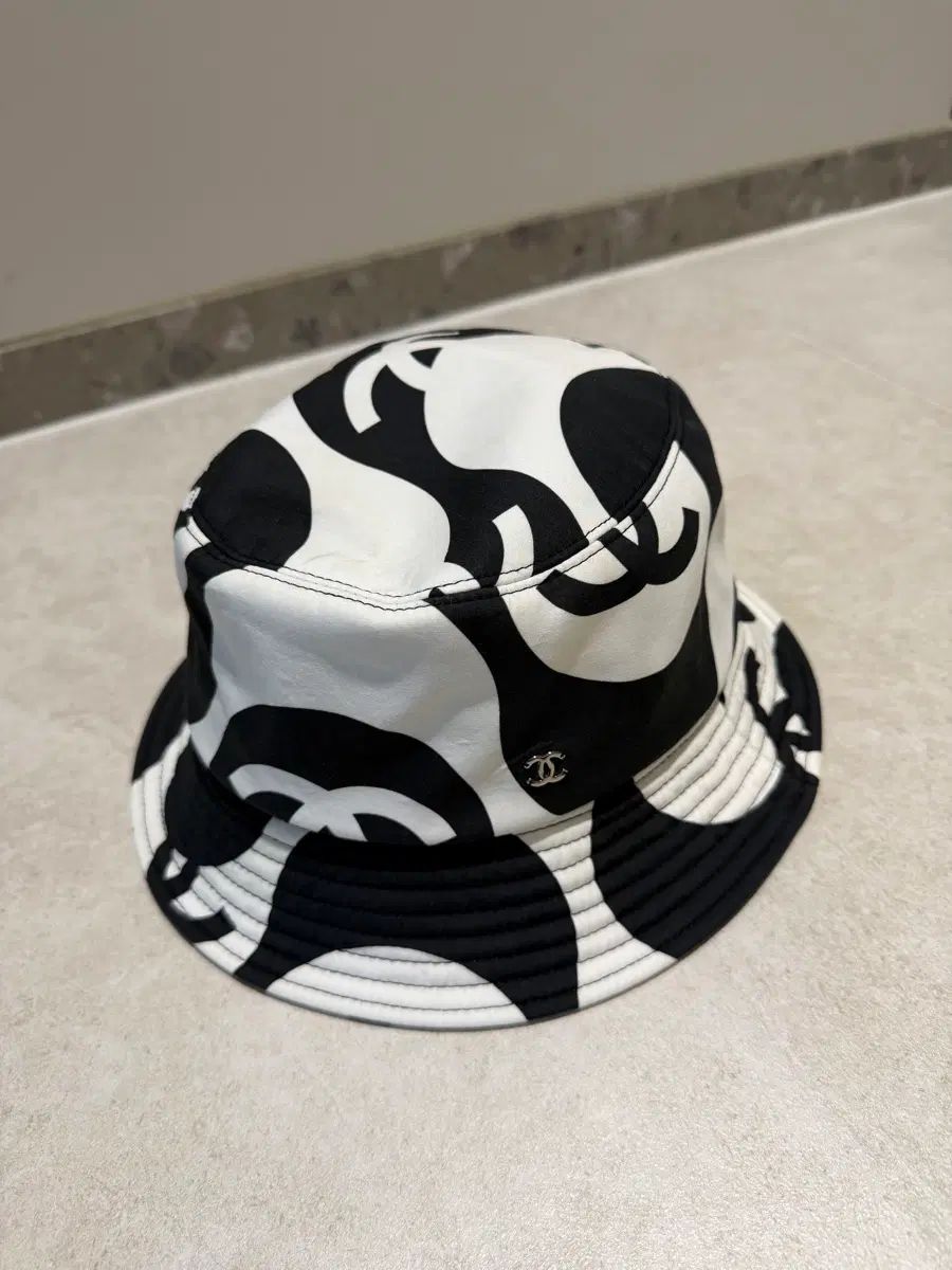 シャネル バケットハット(M) 56,158円