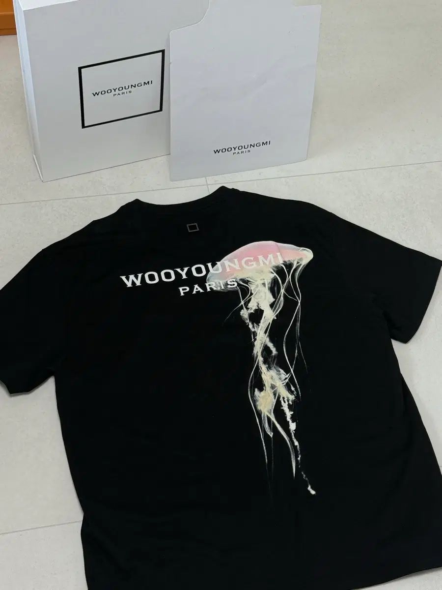 正規品 ウーヨンミ(WOOYOUNGMI) ジェリーフィッシュ 半袖Tシャツ (ほぼ新品)