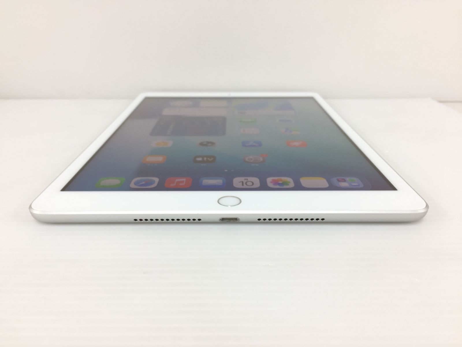 美品 iPad 第8世代 32GB シルバー 動作品 - メルカリ