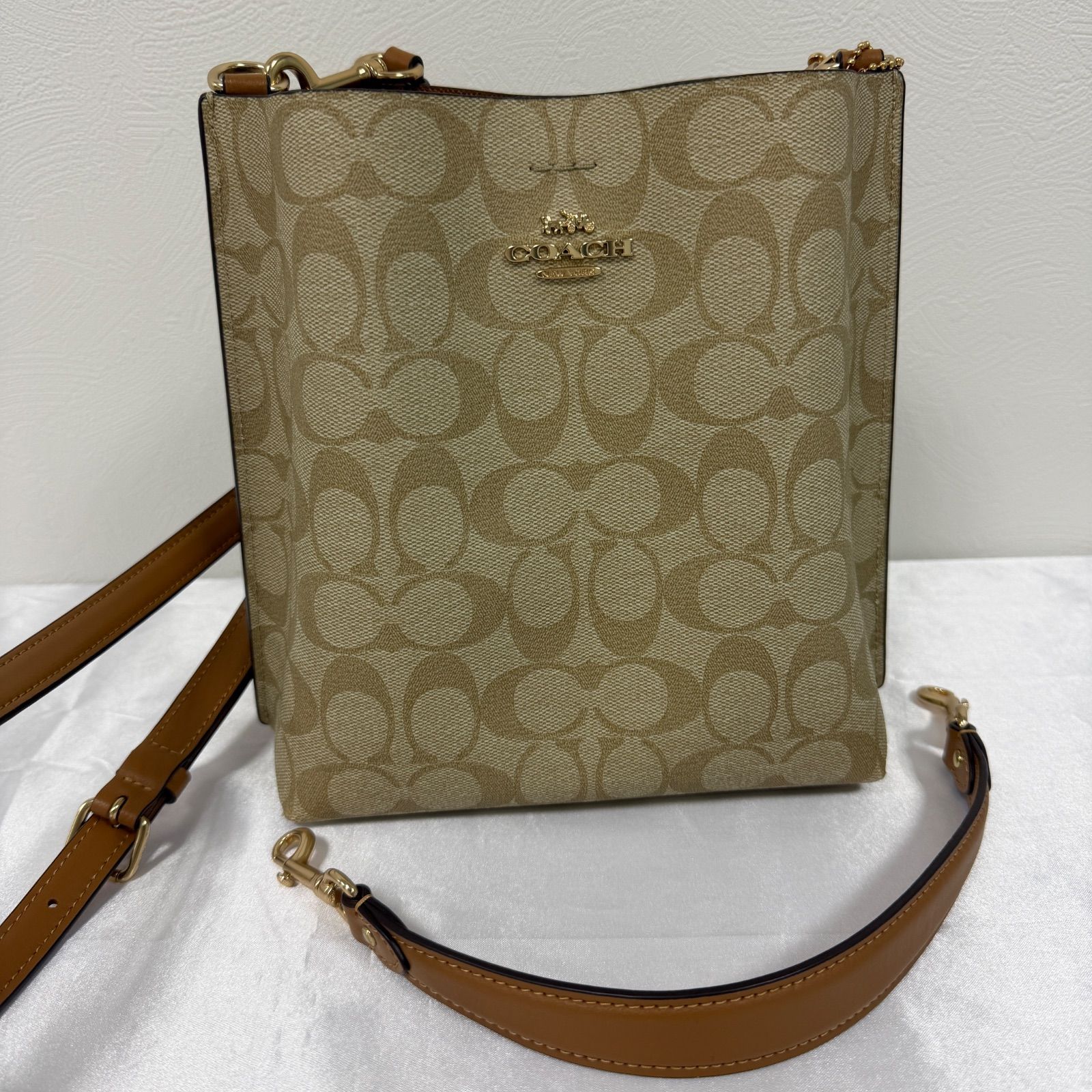 COACH モリー バケット バッグ 22 シグネチャー