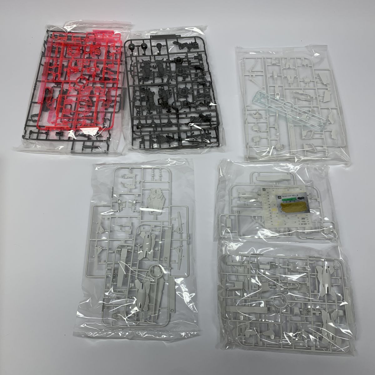 MG 1/100 ユニコーンガンダム HDカラー＋MS CAGE プラモデル[バンダイ] ※現状品/未組立【津山店】
