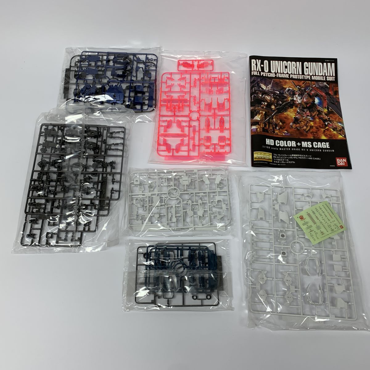 MG 1/100 ユニコーンガンダム HDカラー＋MS CAGE プラモデル[バンダイ] ※現状品/未組立【津山店】