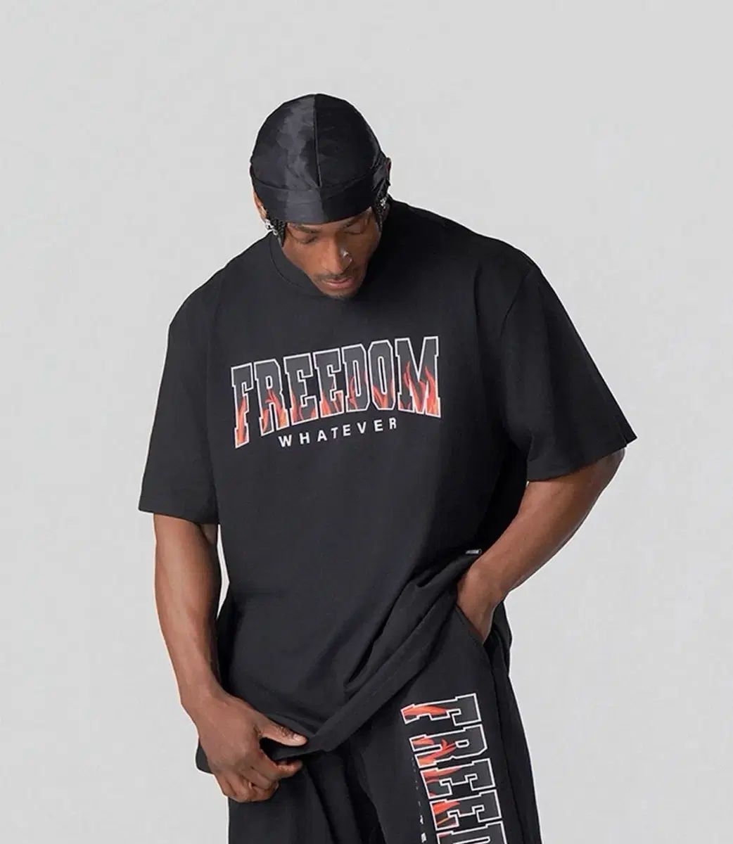 FREEDOM 半袖Tシャツ 8,015円
