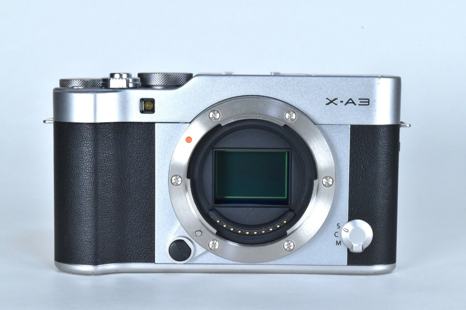 Fujifilm XA-3 ミラーレスデジタルカメラ　シルバー
