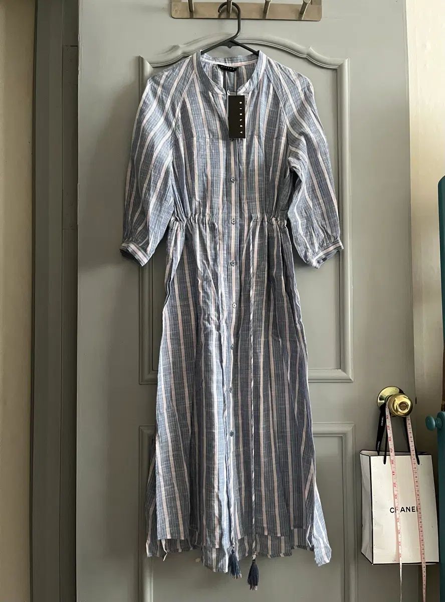 SISLEY 綿100％ ONE PIECE タグそのまま新品 44サイズ 5,859円